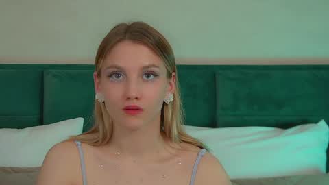 StacyEvances online show from 05/10/26, 08:14