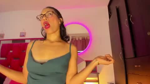 Snapshot of stacyfoxx_ chatting on 06/30/26, 03:35 stacy fox online show from 06/30/26, 03:35