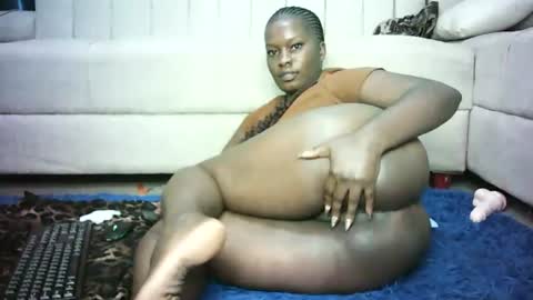 Snapshot of stacysweet69 chatting on 06/19/26, 04:22 all yours online show from 06/19/26, 04:22
