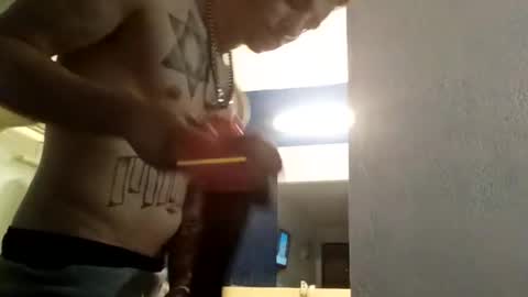 Snapshot of staightupdownbad chatting on 11/30/25, 06:45 Straightupdownbad online show from 11/30/25, 06:45