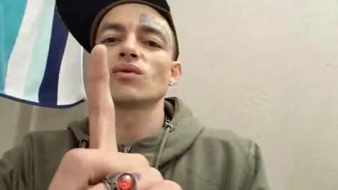 Snapshot of staightupdownbad chatting on 03/24/26, 12:10 Straightupdownbad online show from 03/24/26, 12:10