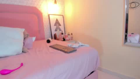 KEIMI  online show from 02/05/25, 09:25