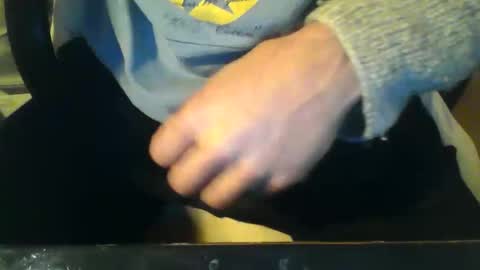 Snapshot of stalloneumbro chatting on 11/09/25, 04:05 CIPPALIPPA online show from 11/09/25, 04:05