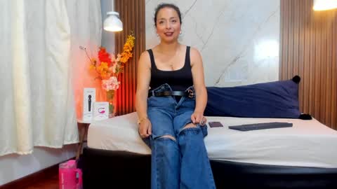 Snapshot of stangela_rivera chatting on 04/01/26, 11:44 Angel Rivera online show from 04/01/26, 11:44