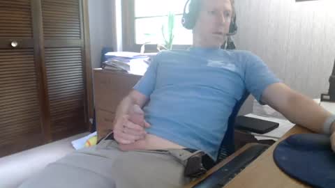Snapshot of stanmycockup chatting on 06/17/26, 07:59 StanmycockUp online show from 06/17/26, 07:59