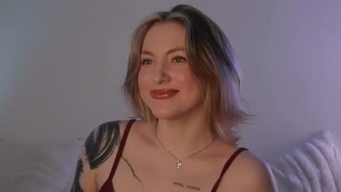 Snapshot of stanovaya300kg chatting on 01/06/26, 03:27 Kristina online show from 01/06/26, 03:27