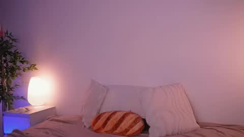 Snapshot of stanovaya300kg chatting on 02/18/26, 01:07 Kristina online show from 02/18/26, 01:07