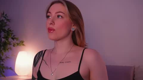 Snapshot of stanovaya300kg chatting on 02/23/26, 12:57 Kristina online show from 02/23/26, 12:57