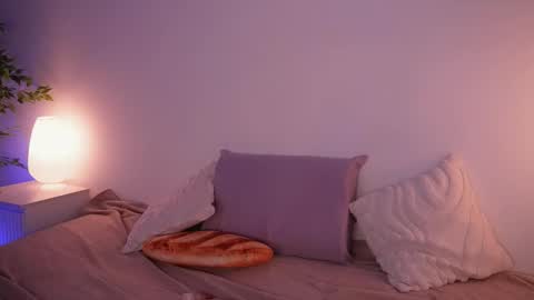 Snapshot of stanovaya300kg chatting on 02/25/26, 01:10 Kristina online show from 02/25/26, 01:10