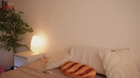 Snapshot of stanovaya300kg chatting on 03/23/26, 01:26 Kristina online show from 03/23/26, 01:26