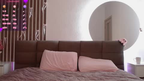 Snapshot of star_and_jane_ chatting on 03/10/26, 01:16 star_and_jane_ online show from 03/10/26, 01:16