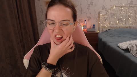 Snapshot of star_shopping chatting on 12/19/24, 06:01 Alice online show from 12/19/24, 06:01