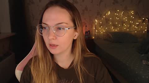 Snapshot of star_shopping chatting on 12/29/24, 01:49 Alice online show from 12/29/24, 01:49