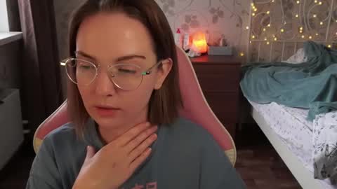 Snapshot of star_shopping chatting on 01/26/25, 05:02 Alice online show from 01/26/25, 05:02