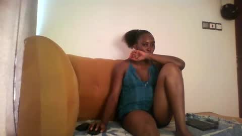 Snapshot of stargirl880271 chatting on 01/21/25, 10:30 isha online show from 01/21/25, 10:30