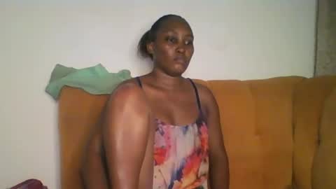 Snapshot of stargirl880271 chatting on 02/14/25, 03:00 isha online show from 02/14/25, 03:00