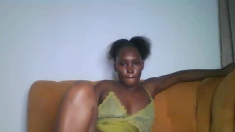 Snapshot of stargirl880271 chatting on 02/18/25, 04:37 isha online show from 02/18/25, 04:37