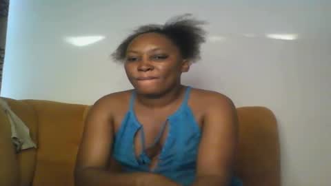 Snapshot of stargirl880271 chatting on 09/21/25, 04:03 isha online show from 09/21/25, 04:03