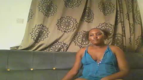 Snapshot of stargirl880271 chatting on 11/16/25, 03:28 isha online show from 11/16/25, 03:28