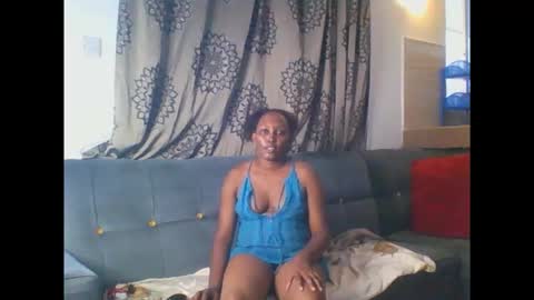 Snapshot of stargirl880271 chatting on 11/17/25, 06:03 isha online show from 11/17/25, 06:03