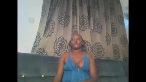 Snapshot of stargirl880271 chatting on 11/27/25, 03:41 isha online show from 11/27/25, 03:41