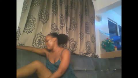Snapshot of stargirl880271 chatting on 12/03/25, 02:19 isha online show from 12/03/25, 02:19