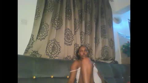 Snapshot of stargirl880271 chatting on 12/04/25, 02:43 isha online show from 12/04/25, 02:43