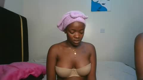 lia online show from 02/25/26, 11:20