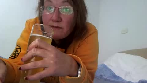 Snapshot of starlagurl chatting on 01/27/25, 09:34 starlagurl online show from 01/27/25, 09:34
