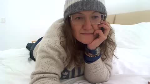 Snapshot of starlagurl chatting on 02/05/25, 04:48 starlagurl online show from 02/05/25, 04:48