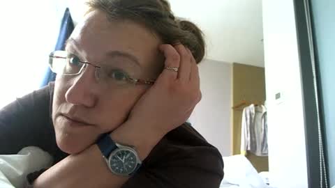 Snapshot of starlagurl chatting on 02/14/25, 06:02 starlagurl online show from 02/14/25, 06:02