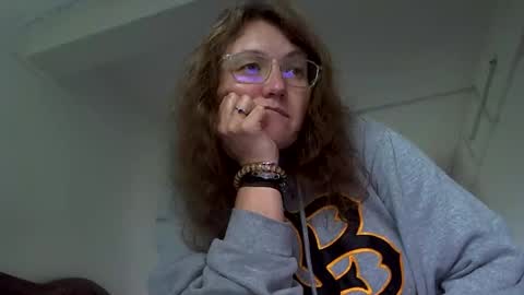 Snapshot of starlagurl chatting on 03/05/25, 06:44 starlagurl online show from 03/05/25, 06:44