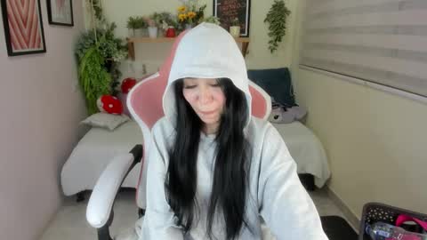 Alisson  online show from 11/15/25, 01:36