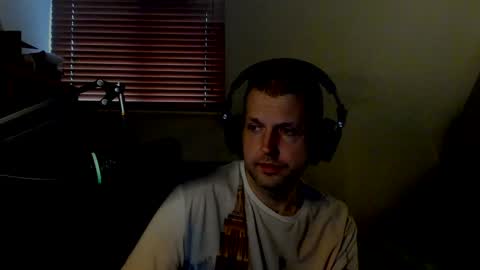 Snapshot of starlight1987 chatting on 12/28/24, 09:31 Adam online show from 12/28/24, 09:31