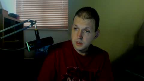 Snapshot of starlight1987 chatting on 02/04/25, 09:38 Adam online show from 02/04/25, 09:38