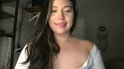 starlitdreams777 online show from 07/07/26, 06:47