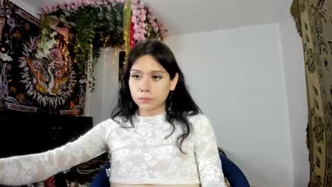 Snapshot of starmoonly chatting on 03/02/25, 03:45 starmoonly online show from 03/02/25, 03:45