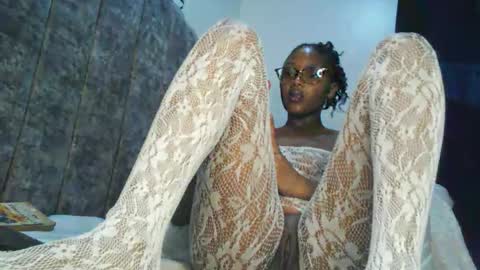 Snapshot of starnah chatting on 04/19/26, 12:59 starnah online show from 04/19/26, 12:59