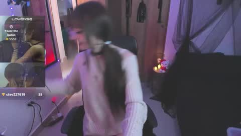 Star Aura online show from 12/01/25, 06:13