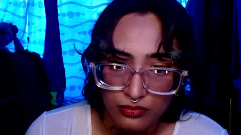      online show from 09/25/25, 07:17