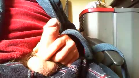 Snapshot of starsfriend chatting on 03/29/26, 12:16 starsfriend online show from 03/29/26, 12:16