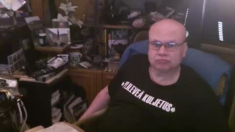 Snapshot of starterxyman chatting on 05/11/26, 02:45 starterxyman online show from 05/11/26, 02:45