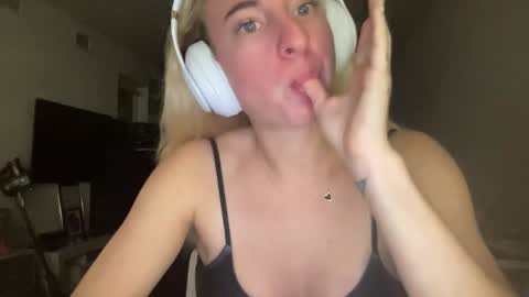 Stassiethatsororitygirl online show from 01/19/26, 10:52
