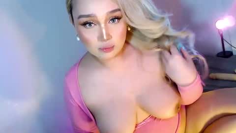 Snapshot of stassy_baby101 chatting on 01/10/25, 10:17 Stassy online show from 01/10/25, 10:17