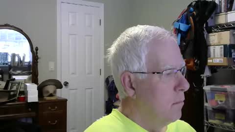 Snapshot of stasw20 chatting on 01/04/25, 01:21 stasw20 online show from 01/04/25, 01:21