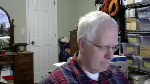 Snapshot of stasw20 chatting on 02/04/25, 10:34 stasw20 online show from 02/04/25, 10:34