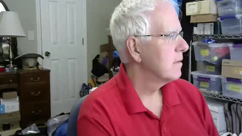 Snapshot of stasw20 chatting on 09/17/25, 08:54 stasw20 online show from 09/17/25, 08:54