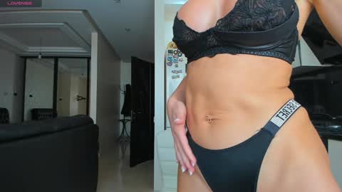 Snapshot of stasyq555 chatting on 02/05/25, 08:00 StasyQ555 online show from 02/05/25, 08:00