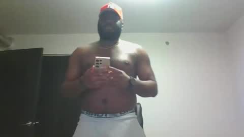 Snapshot of stayinalive1992 chatting on 03/15/26, 03:34 stayinalive1992 online show from 03/15/26, 03:34