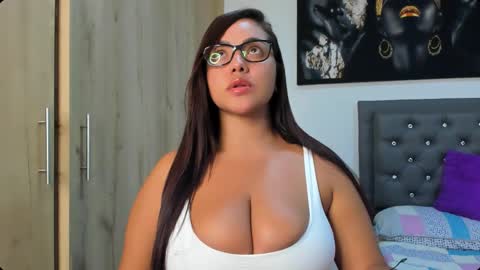 Melany online show from 09/20/25, 03:18